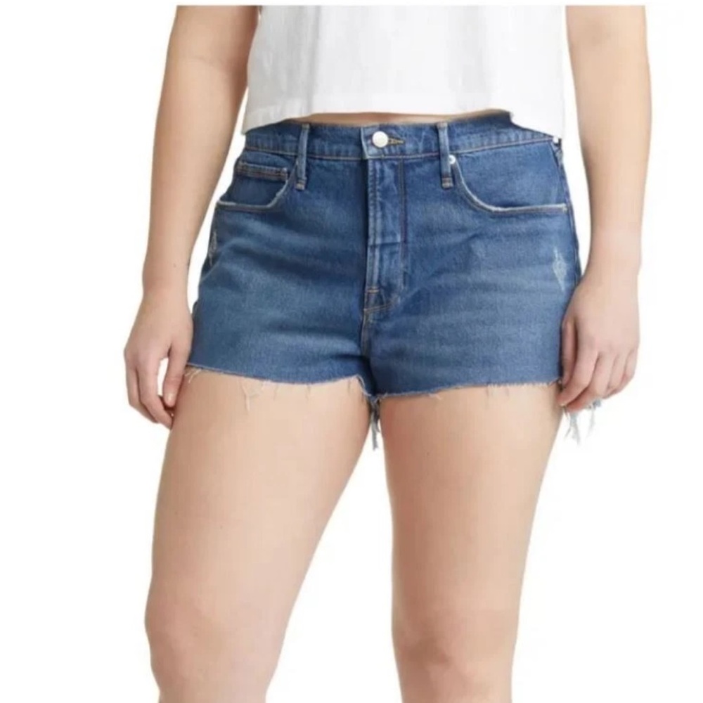 Good American Good 90s Cutoff Denim shorts Size 6/28 Mid Blue Wash